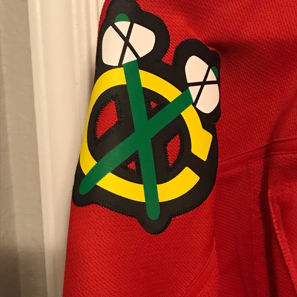 🔥Authentic Chicago Blackhawks Jon Toews Jersey XL